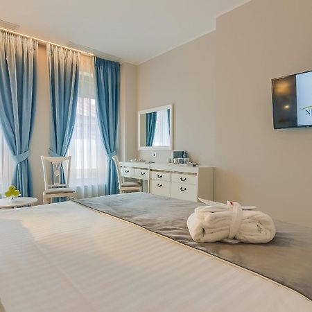 New Era Hotel Old Town Bucharest Parking With Fee Nearby Exterior photo