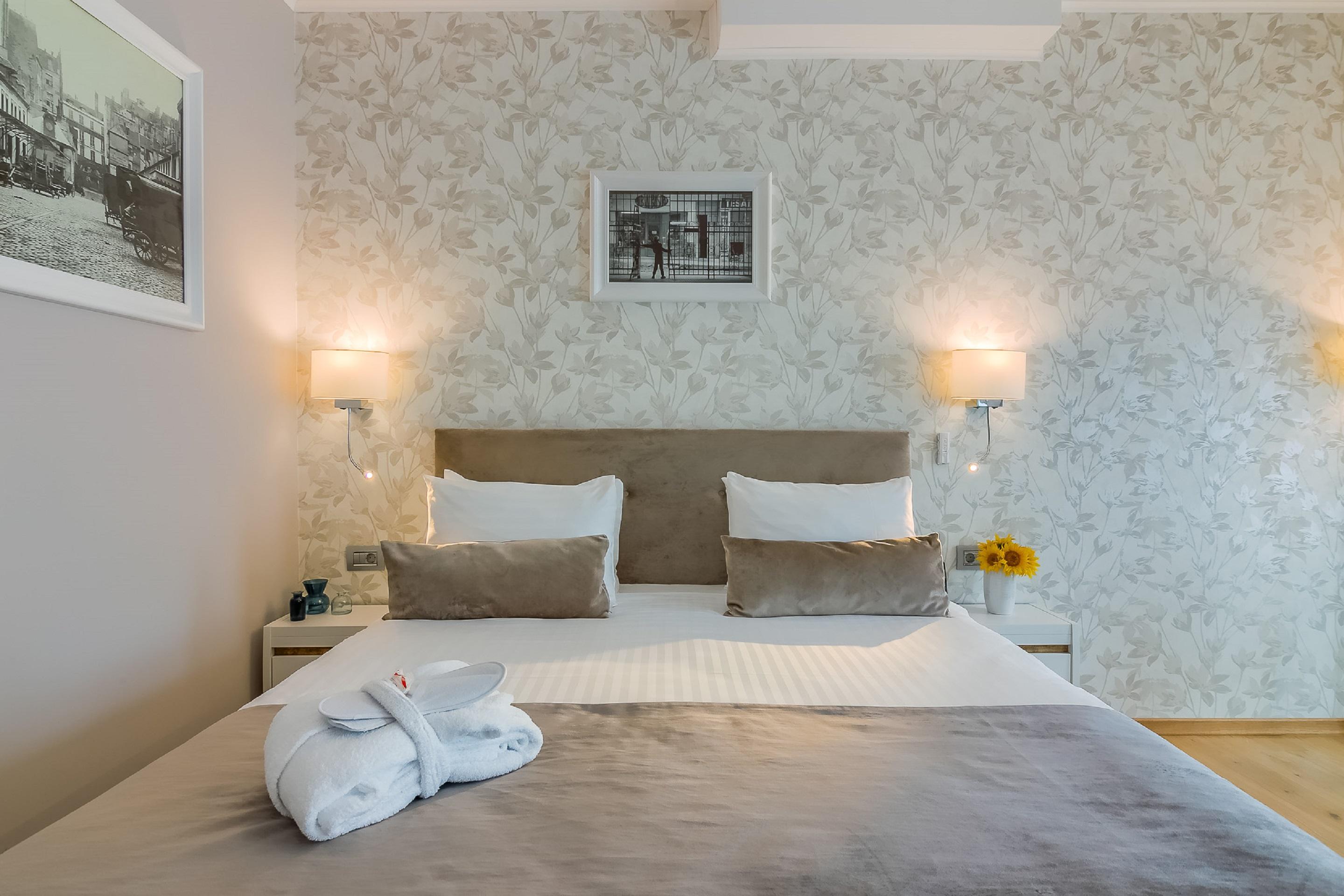 New Era Hotel Old Town Bucharest Parking With Fee Nearby Exterior photo
