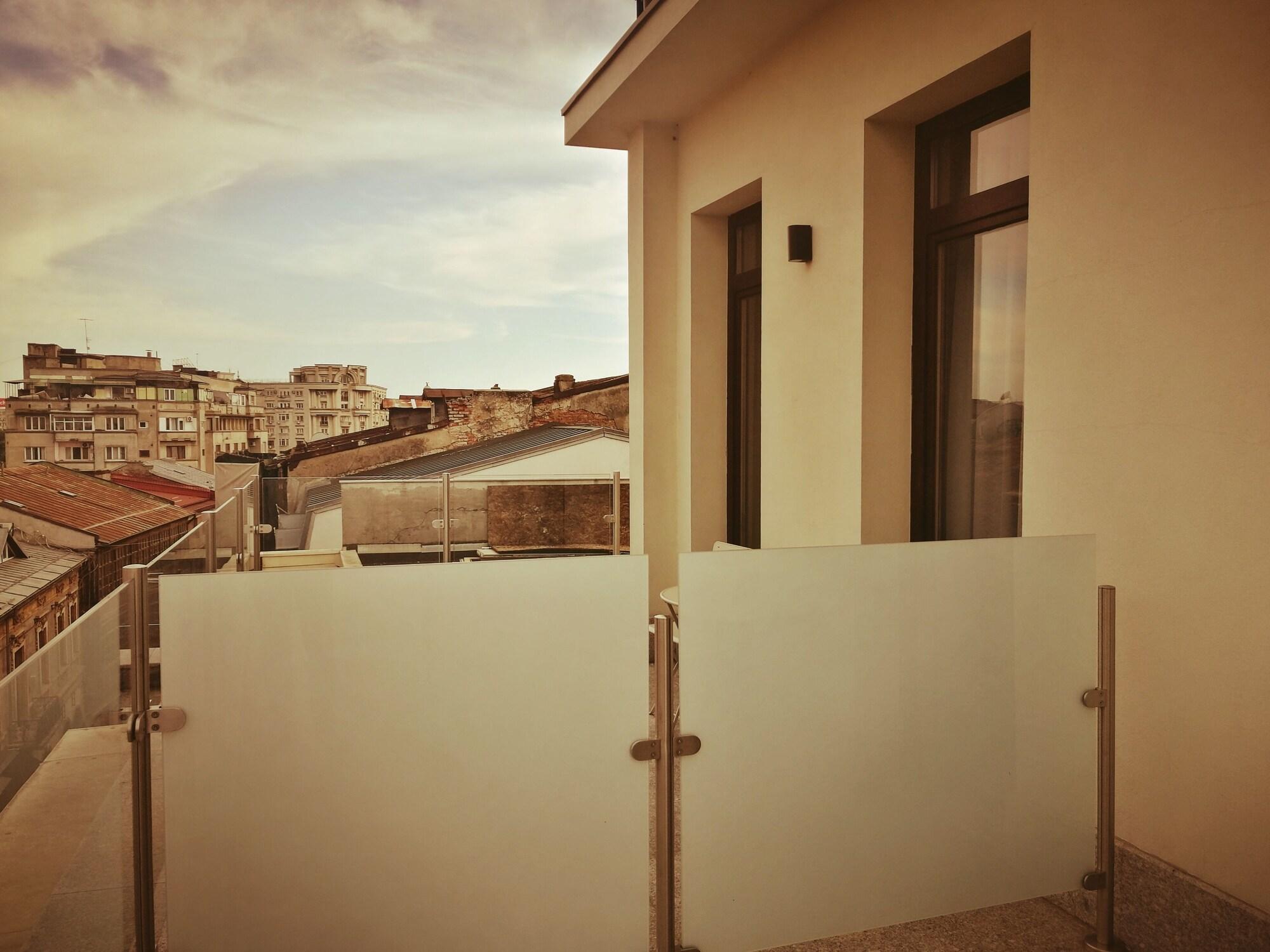 New Era Hotel Old Town Bucharest Parking With Fee Nearby Exterior photo