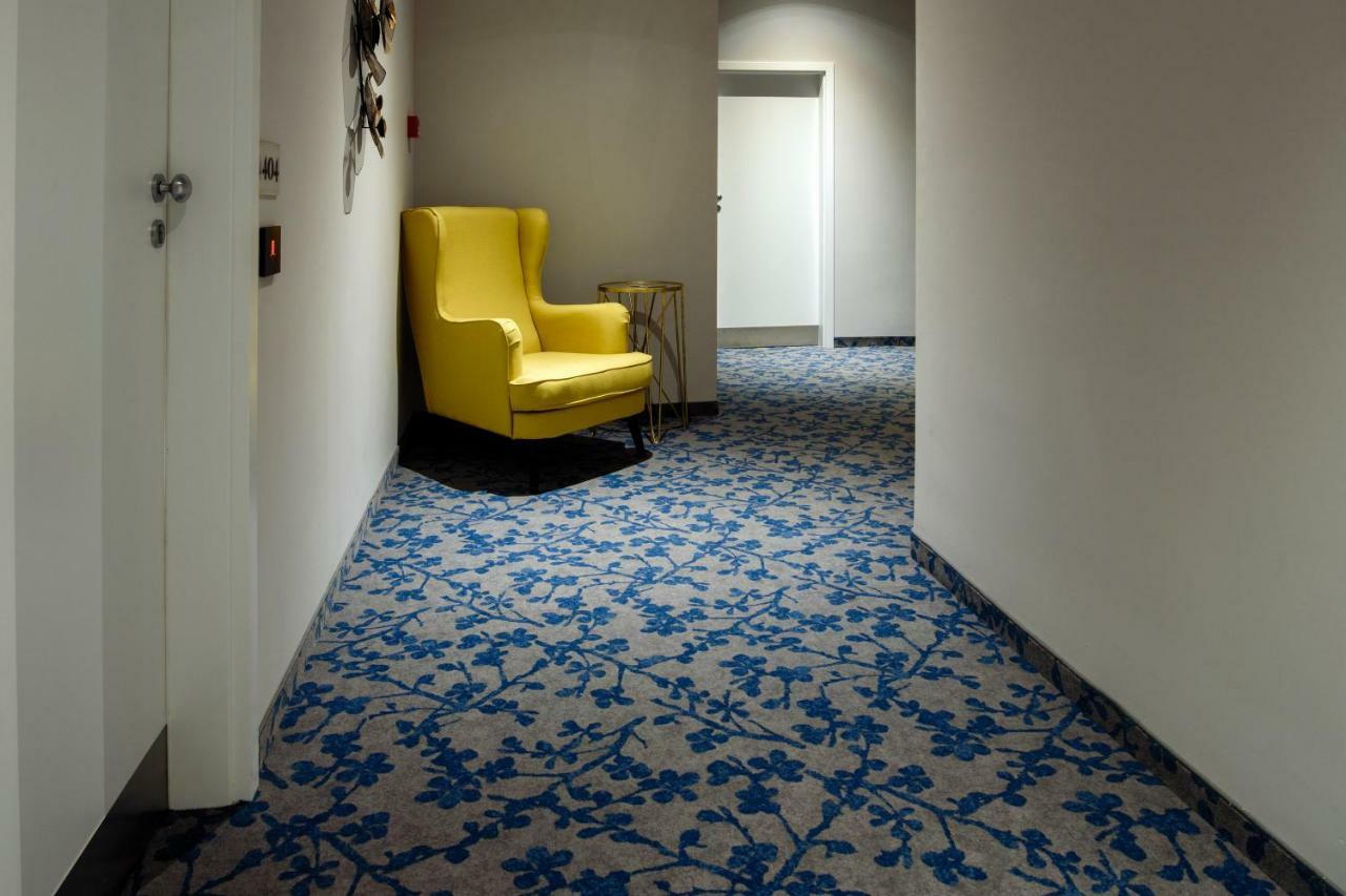 New Era Hotel Old Town Bucharest Parking With Fee Nearby Exterior photo