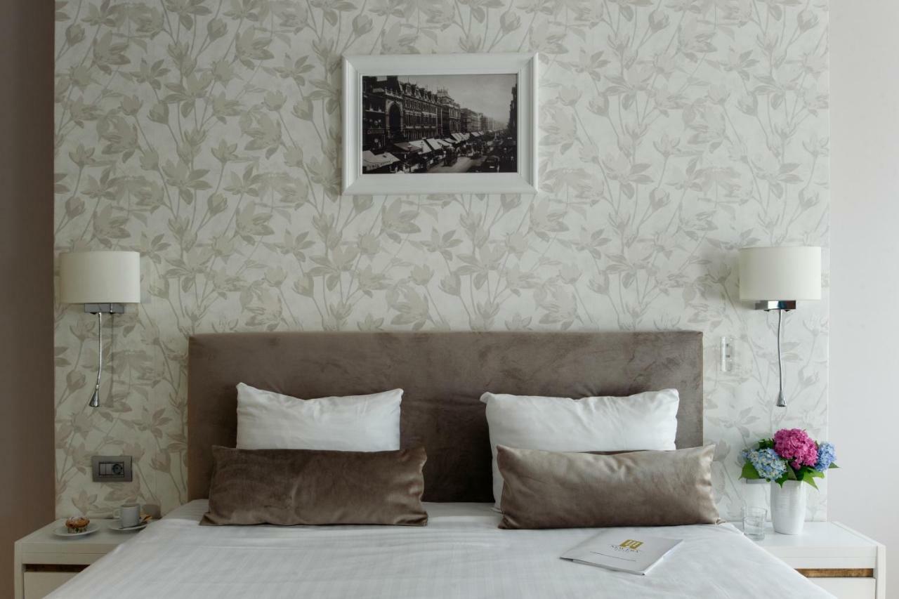 New Era Hotel Old Town Bucharest Parking With Fee Nearby Exterior photo